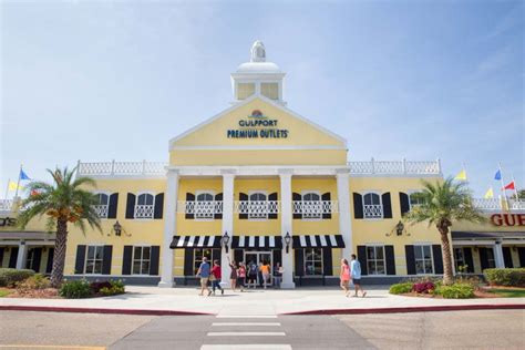 gulfport premium outlets photos.